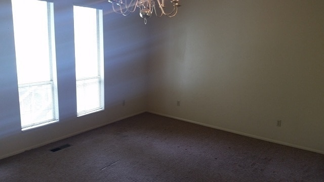 Building Photo - Great home with 2 car garage, deck and shed, fenced yard in Roy for rent