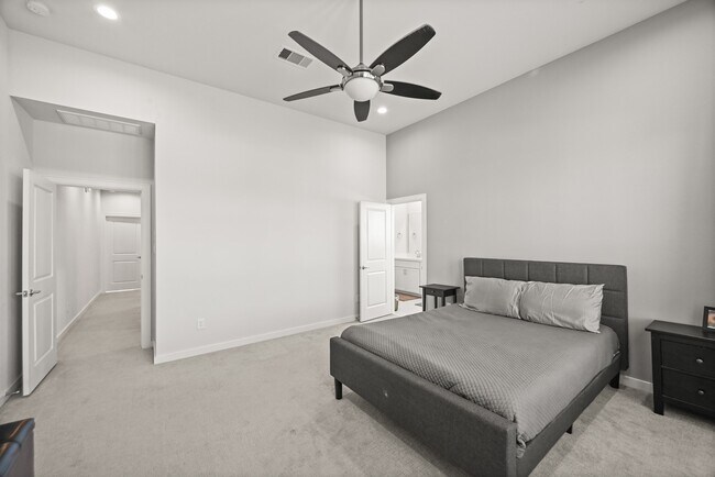 Building Photo - 4002 Elser St