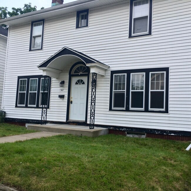 747 Stuart Ave 747 Stuart Ave Kalamazoo MI 49007 Apartment Finder