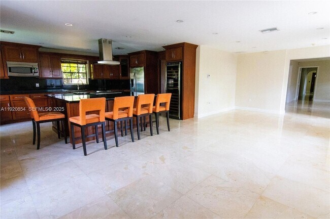 Building Photo - 6384 SW 31st St