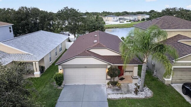 Building Photo - 7961 Carriage Pointe Dr