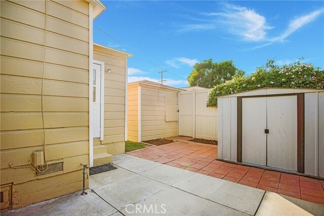 Building Photo - 315 W Elm St