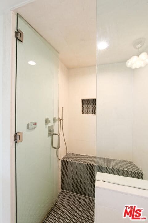 Building Photo - 7353 Pyramid Pl