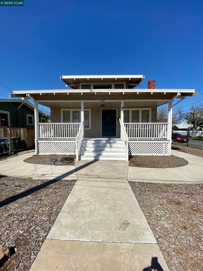 Building Photo - 43 W 11th St