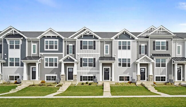 Building Photo - 8760 Clover Ln