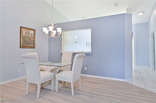 Building Photo - 14521 Daffodil Dr