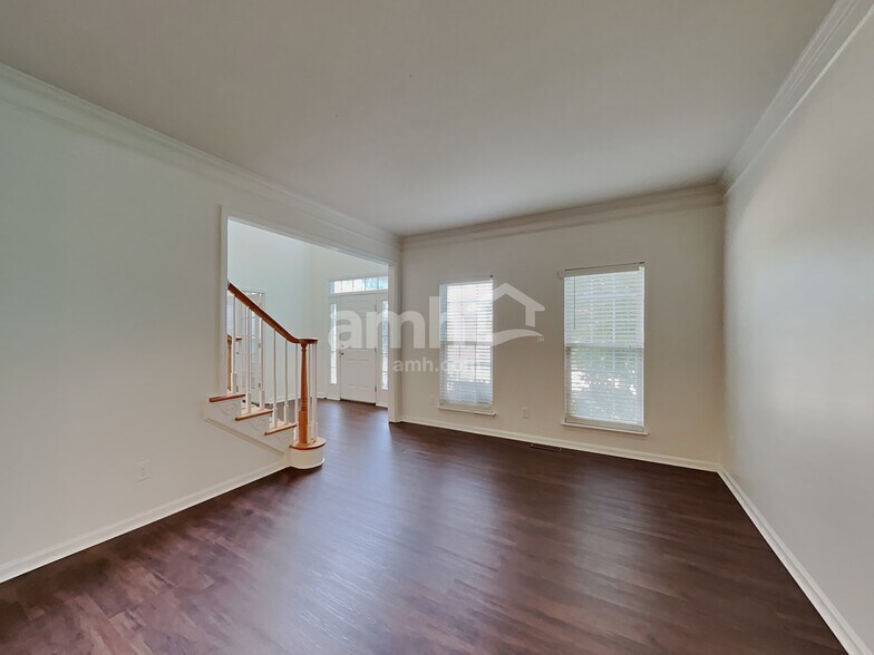 Building Photo - 219 Chandeleur Dr