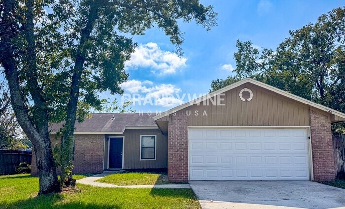 Building Photo - 8142 Settlers Landing Trail N