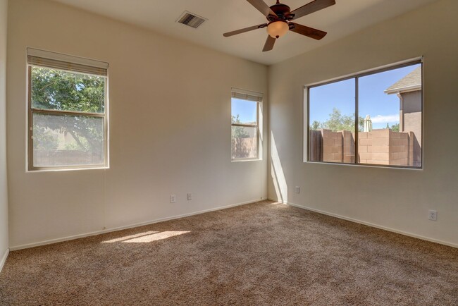 Building Photo - 6461 E Kilkenny Pl