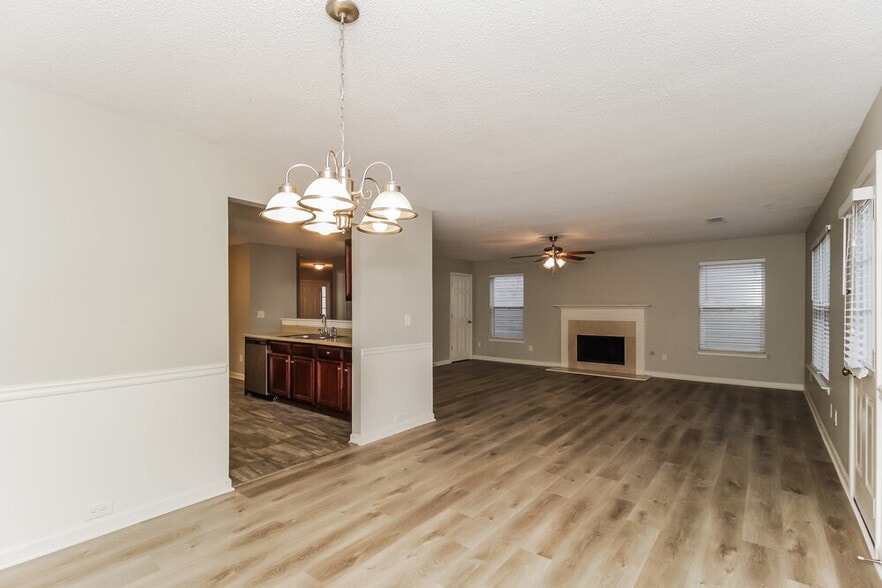 Building Photo - 5016 Serenity Point Ln