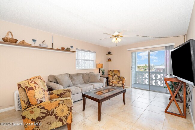 Building Photo - 4800 Ocean Beach Blvd