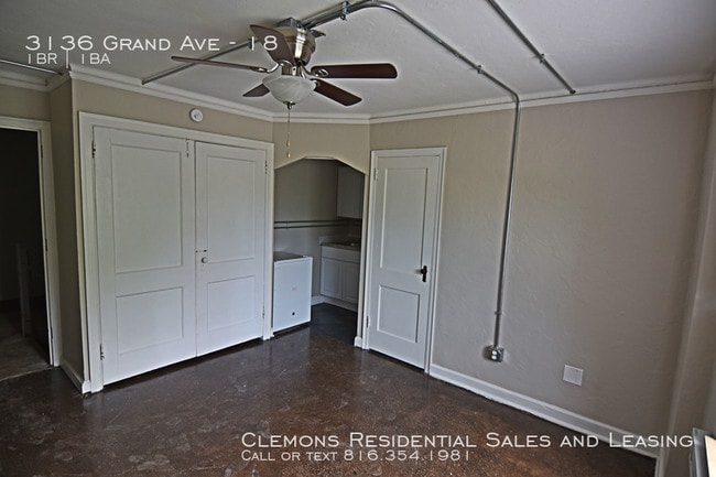 Building Photo - 3136 Grand | Special - First Month Free!
