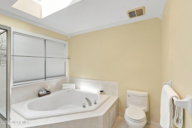 Building Photo - 90 Banyan Blvd