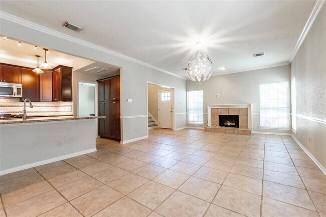 Building Photo - 1227 Mabry Mill Rd
