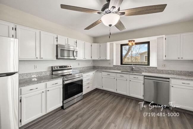 Building Photo - 2770 Richmond Dr