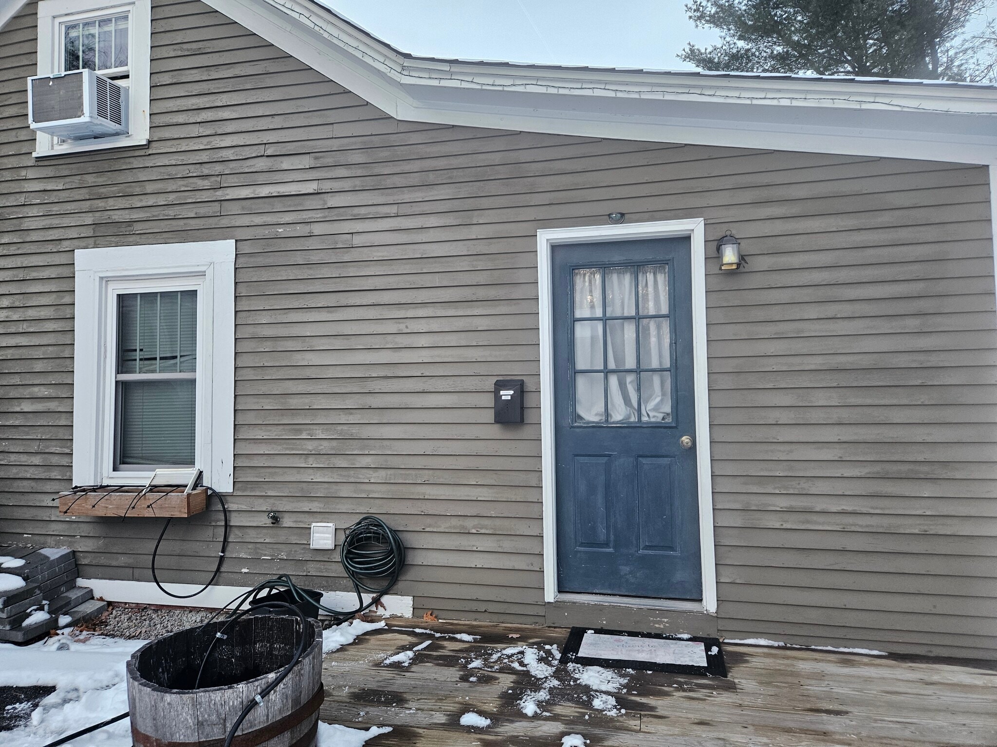 Building Photo - 289 Elmwood St