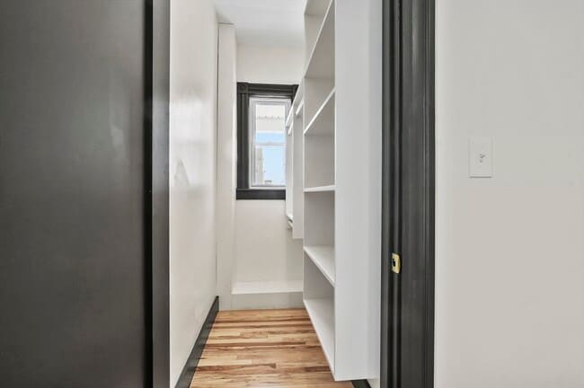Building Photo - 37 Lyon St