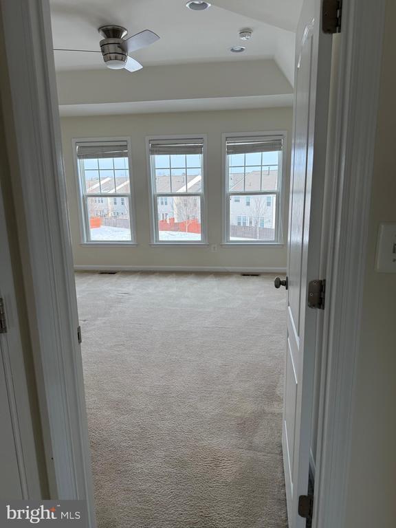 Building Photo - 41692 Wellstone Terrace