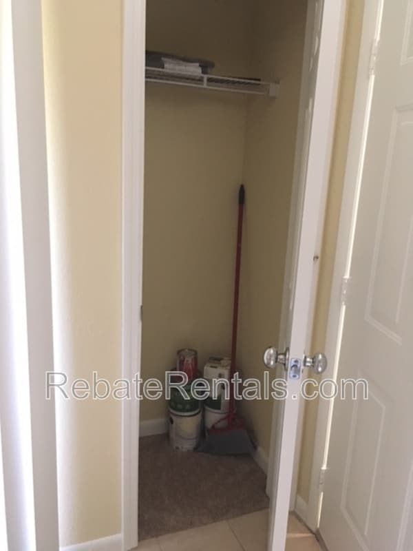 Building Photo - 100 Fairway Park Blvd