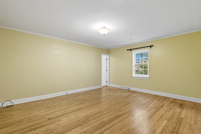 Building Photo - 139 Druid Dr
