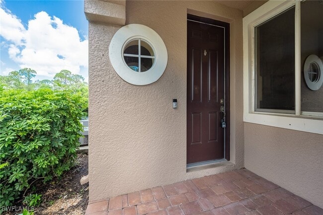 Building Photo - 9745 Roundstone Cir