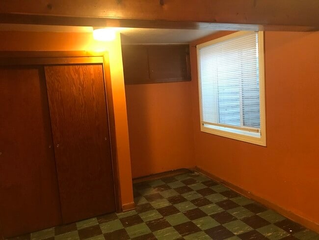 Building Photo - 116 Burlington Ave