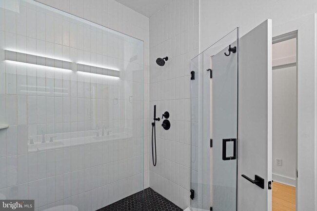 Building Photo - 4225 Powelton Ave