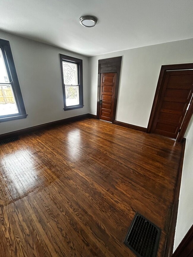 Building Photo - BEAUTIFUL RENOVATED NEW 4 BEDROOM 2 BATH HOUSE QUIET NEIGHBORHOOD