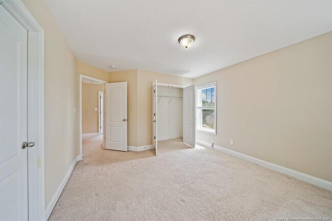 Building Photo - 204 Executive Dr