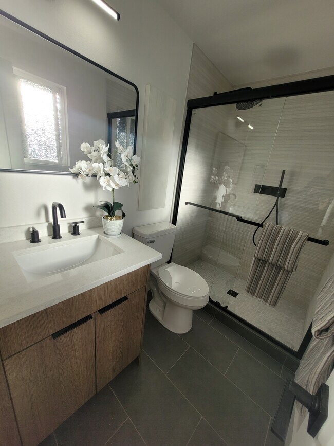 Building Photo - 19229 34th Dr SE