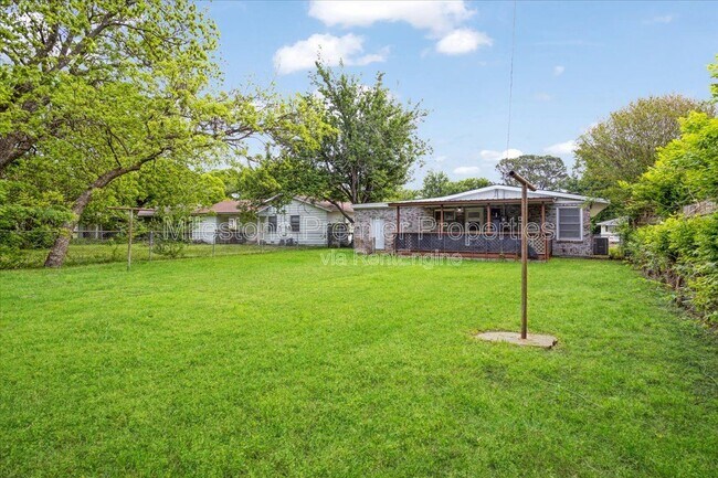 Building Photo - 1512 N Highland Ave