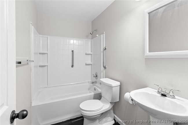 Building Photo - 6924 Woodmark Dr