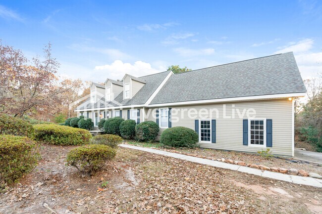 Building Photo - 501 Pheasant Ridge Dr