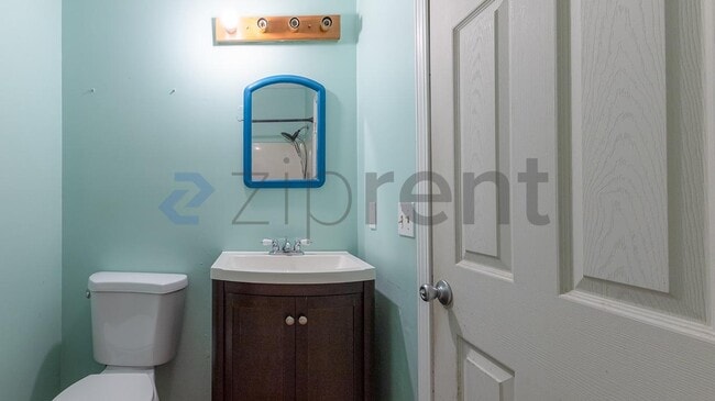 Building Photo - 626 Netherlands Dr