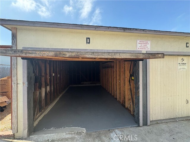 Building Photo - 4034 W 130th St