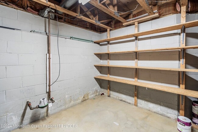 Building Photo - 707 Hatchery Ct
