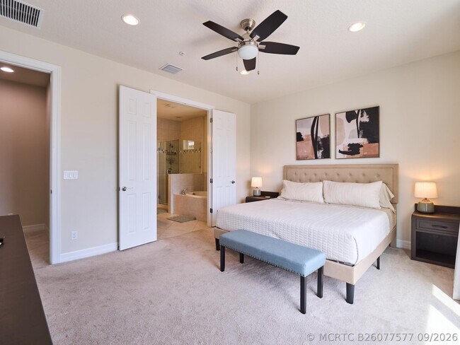 Building Photo - 1080 Community Dr