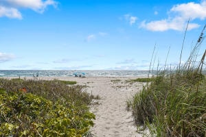 Building Photo - 3600 N Ocean Dr