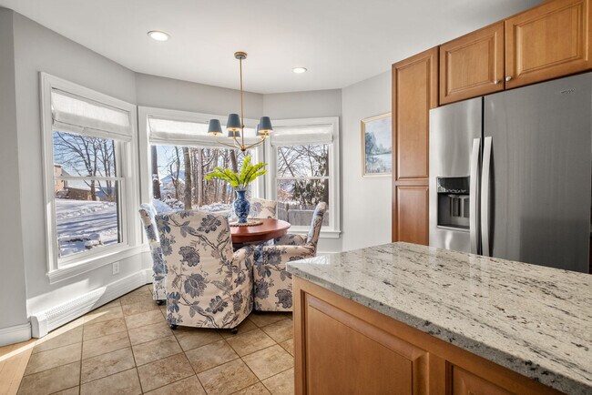Building Photo - 32 Ossipee Rd