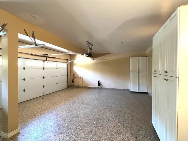 Building Photo - 12 Water Lily Way