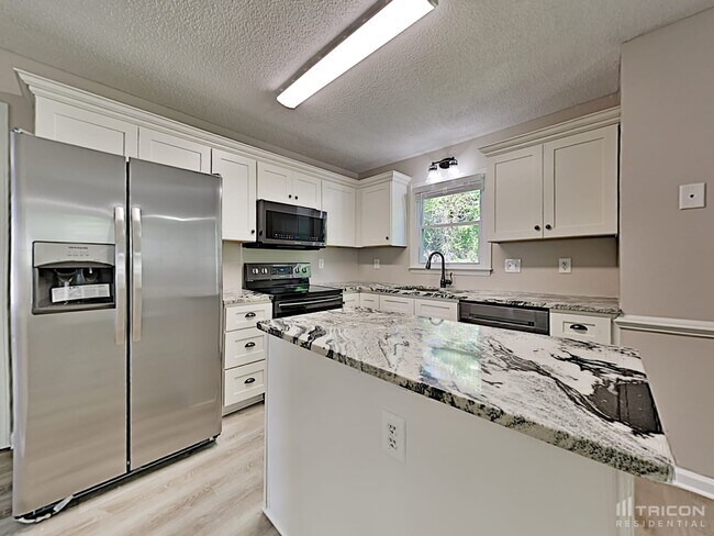 Building Photo - 5005 Baffin Ct