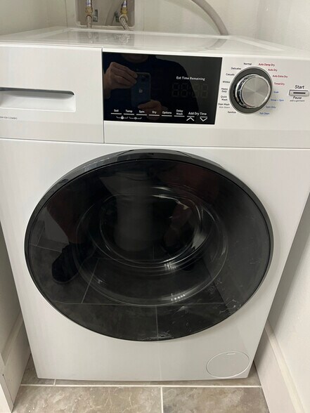 Building Photo - 649 Windrush Bay Dr