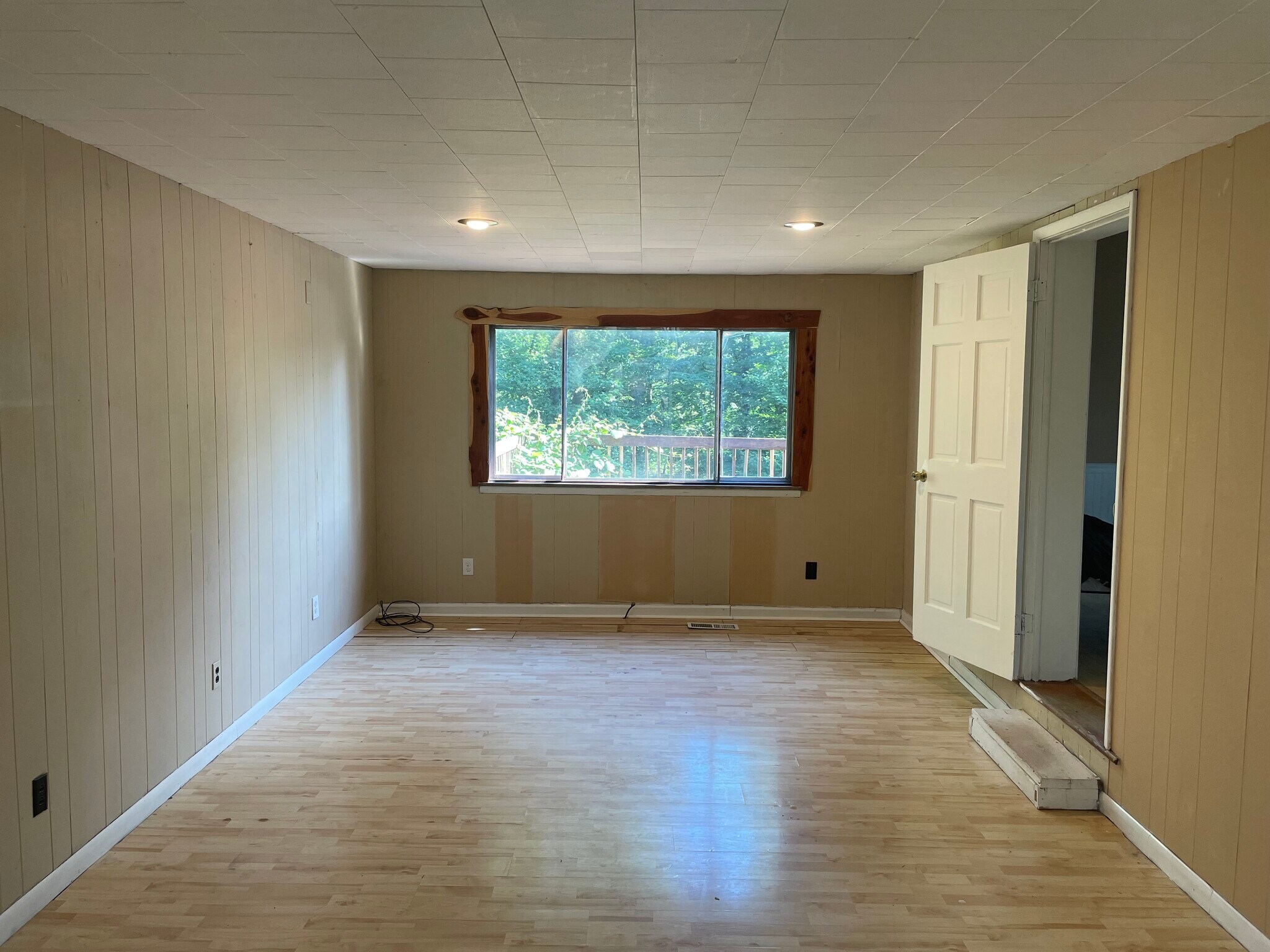 Building Photo - 1313 Nichols Pl