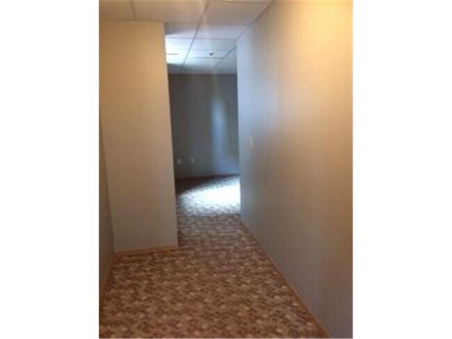 Building Photo - 109 E Luverne St