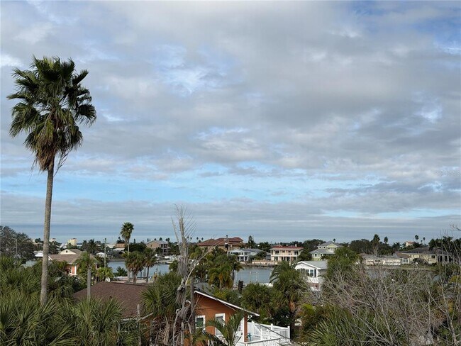 Building Photo - 13117 4th St E