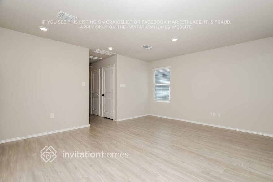 Building Photo - 7310 Alcazar Gate