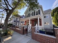 Building Photo - 17 Farragut Ave