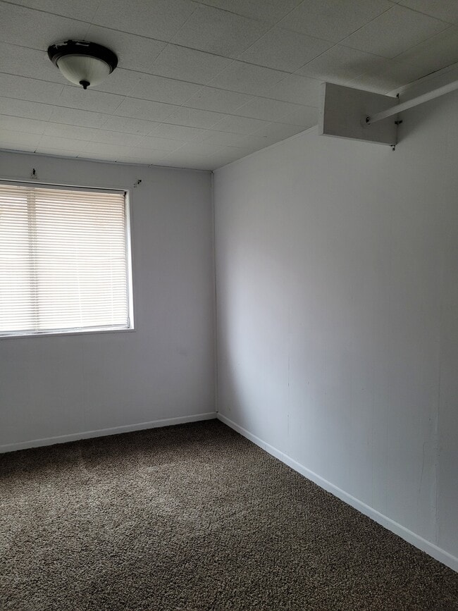 Building Photo - 1020 7th St