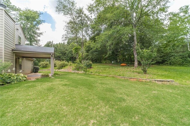 Building Photo - 511 Lena Dr