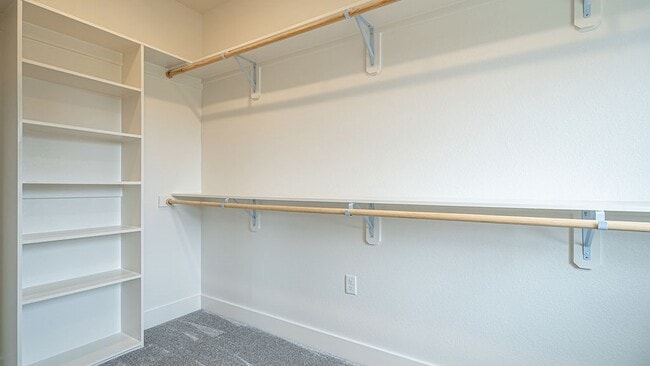 Building Photo - 2036 Salina Cir